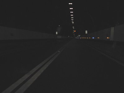 Tunnel sans fin_4882890072_l.jpg